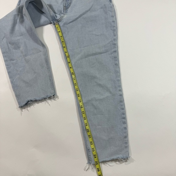 Abercrombie The Mom High Rise Jeans Curve Love Short - Picture 8 of 8